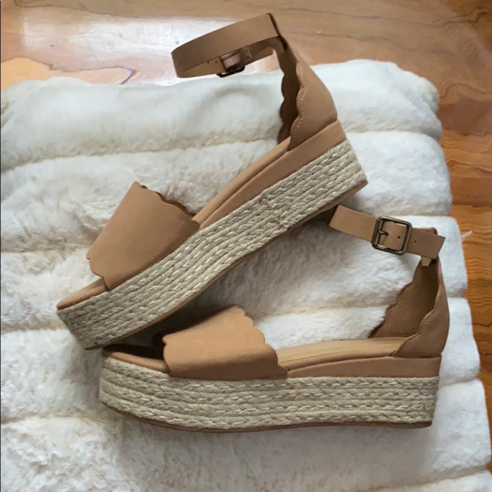 Platform sandles